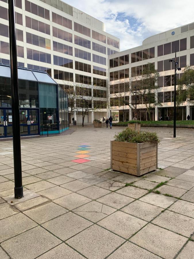 Luxury Panoramic Balcony Swindon Central Extérieur photo